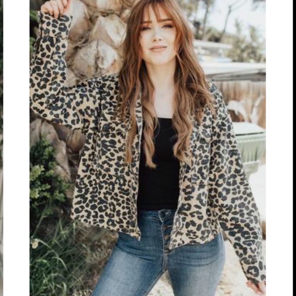 Carly Jean Los Angeles Leopard Denim Jacket